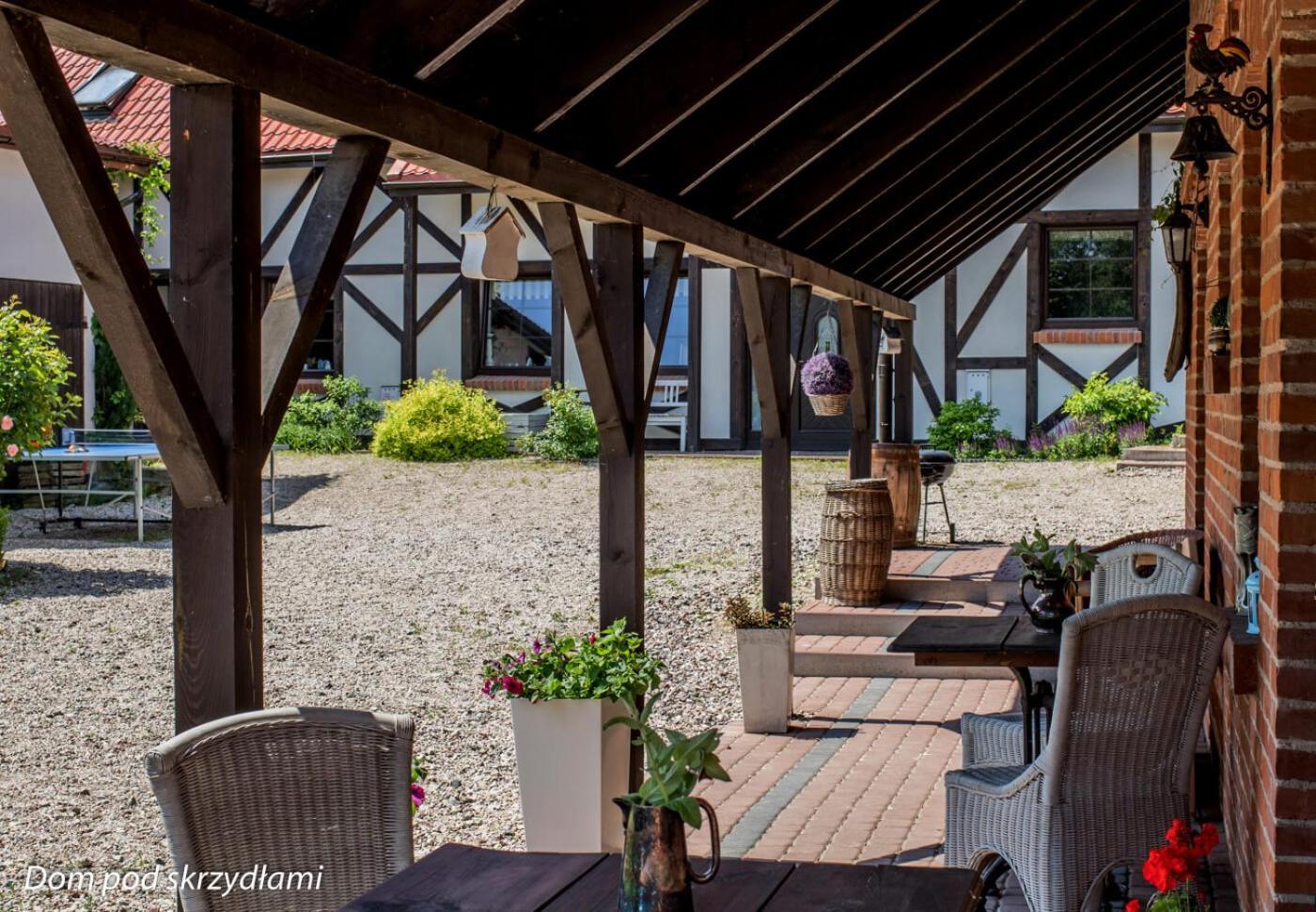 Dom Pod Skrzydlami Bed & Breakfast Gawliki Wielkie Ngoại thất bức ảnh