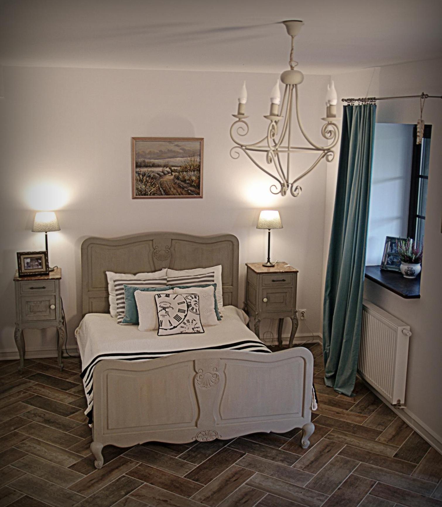 Dom Pod Skrzydlami Bed & Breakfast Gawliki Wielkie Ngoại thất bức ảnh
