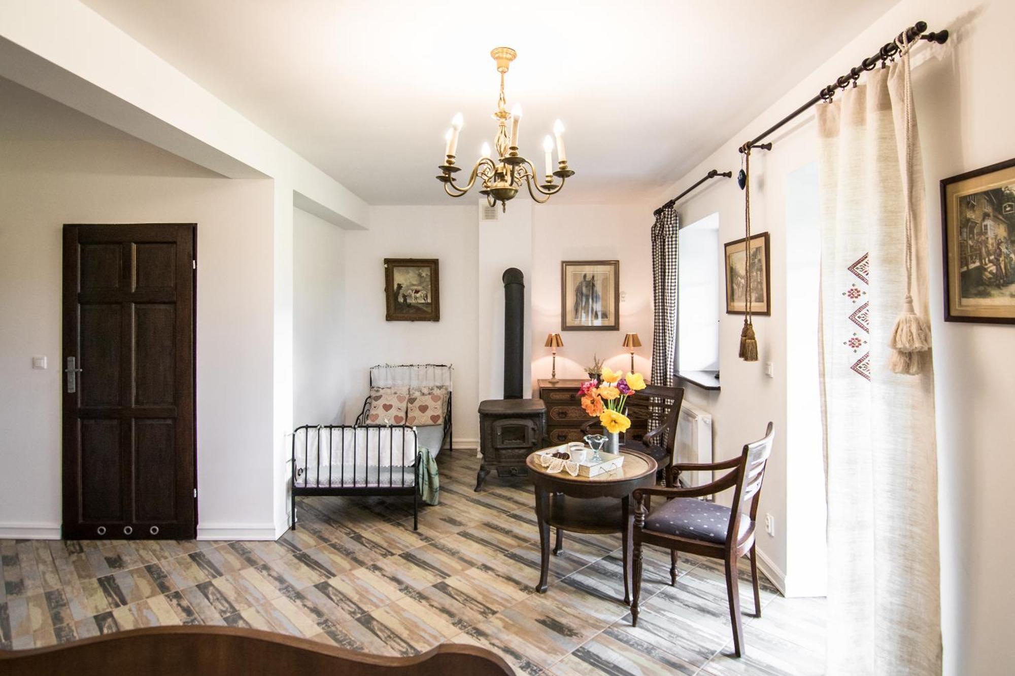 Dom Pod Skrzydlami Bed & Breakfast Gawliki Wielkie Ngoại thất bức ảnh