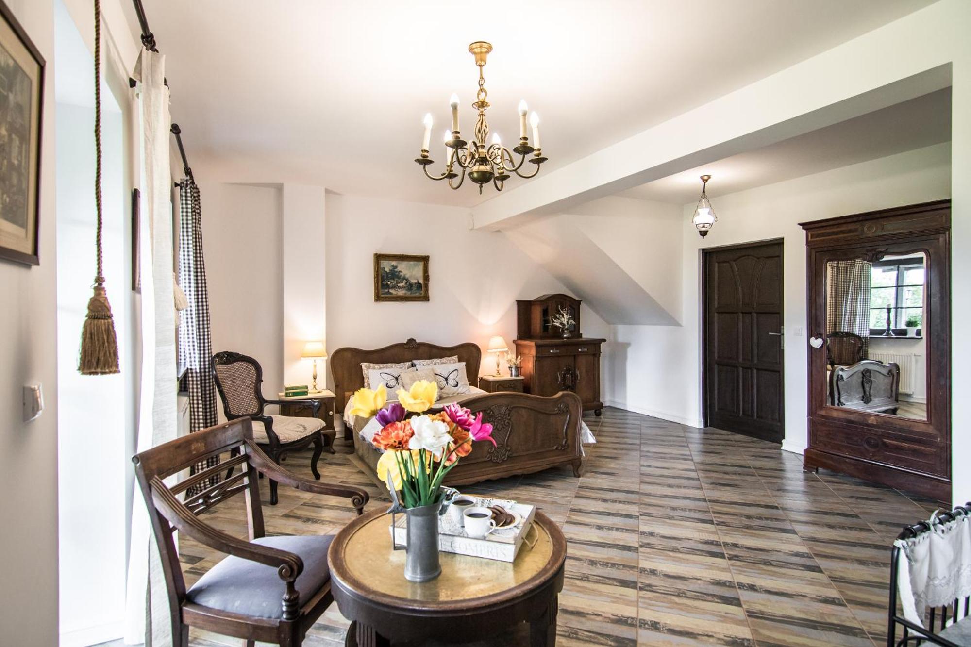 Dom Pod Skrzydlami Bed & Breakfast Gawliki Wielkie Ngoại thất bức ảnh