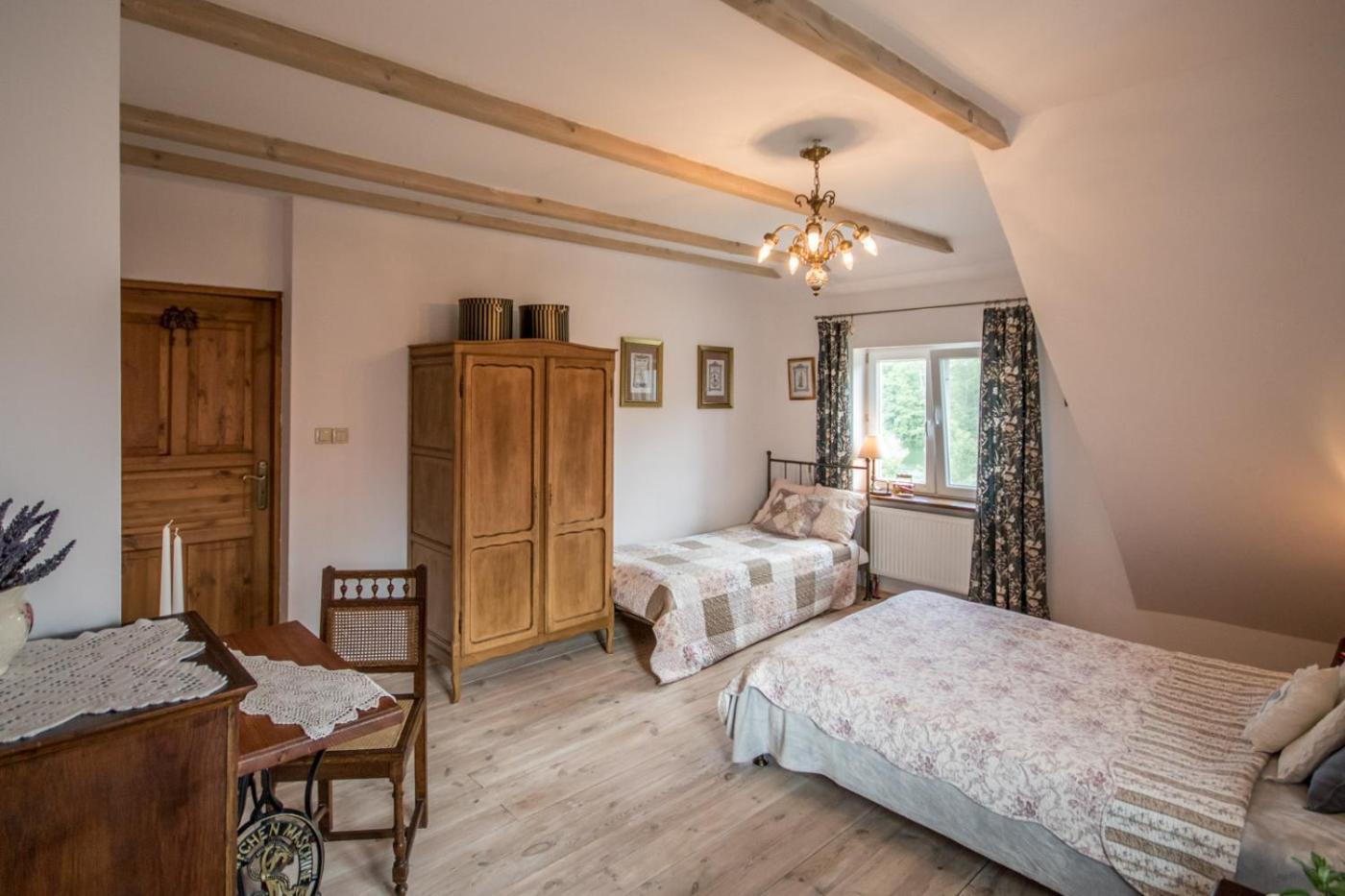 Dom Pod Skrzydlami Bed & Breakfast Gawliki Wielkie Ngoại thất bức ảnh
