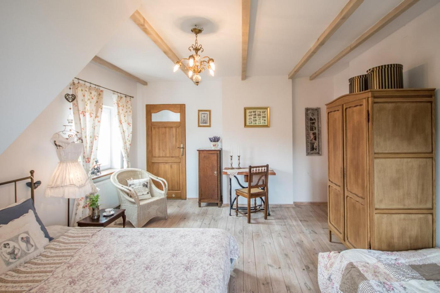 Dom Pod Skrzydlami Bed & Breakfast Gawliki Wielkie Ngoại thất bức ảnh
