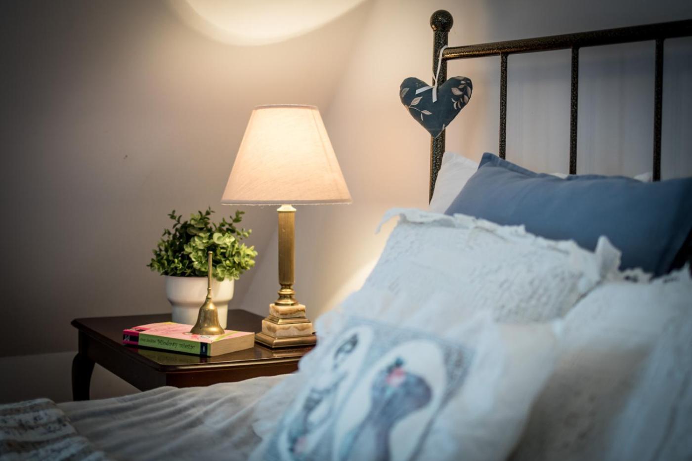 Dom Pod Skrzydlami Bed & Breakfast Gawliki Wielkie Ngoại thất bức ảnh